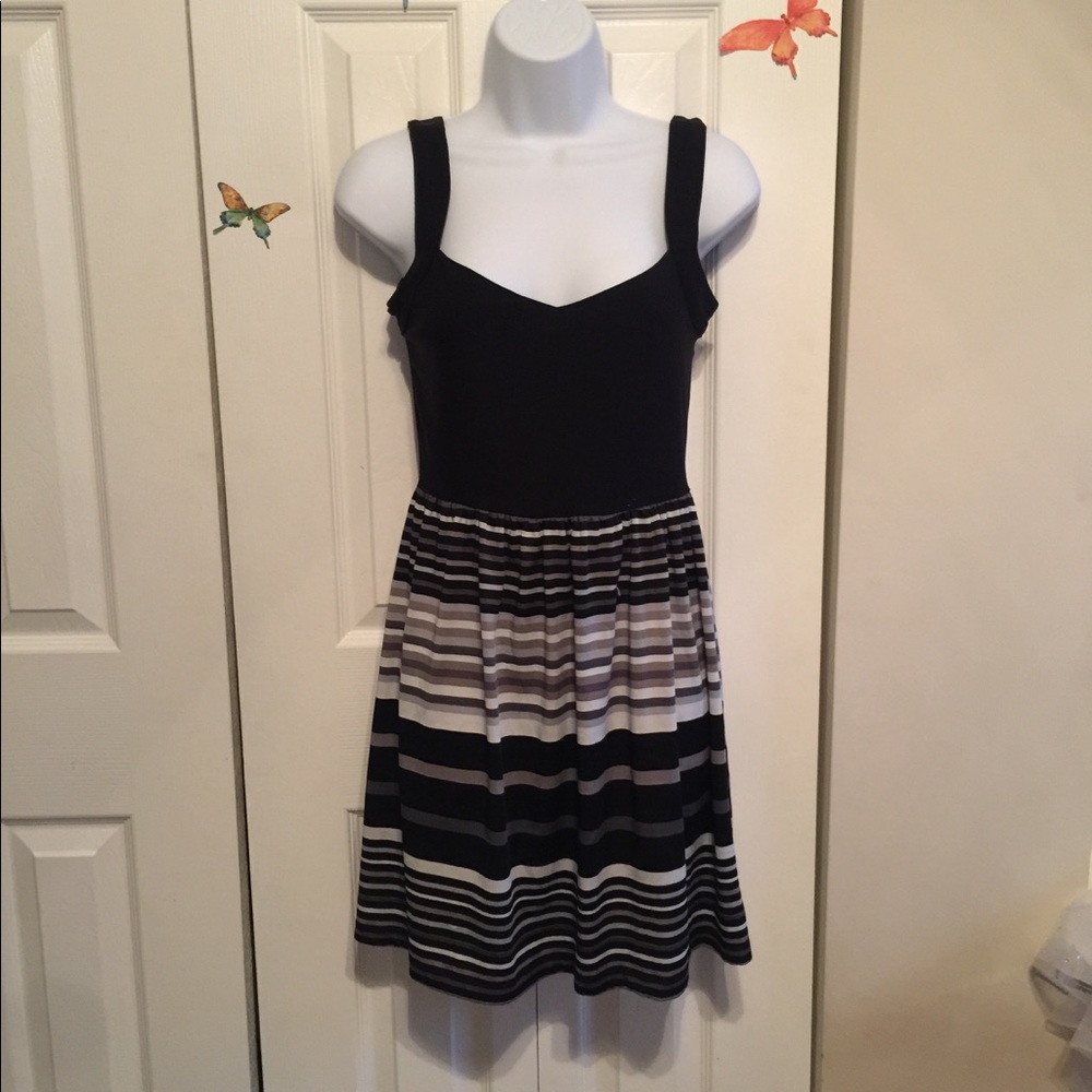 Black light dress